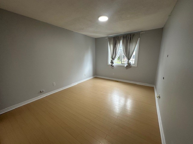 110 Oren, Upper