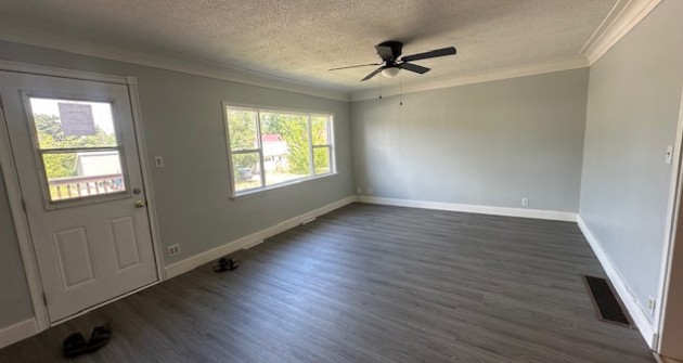 329 Mississaga St W