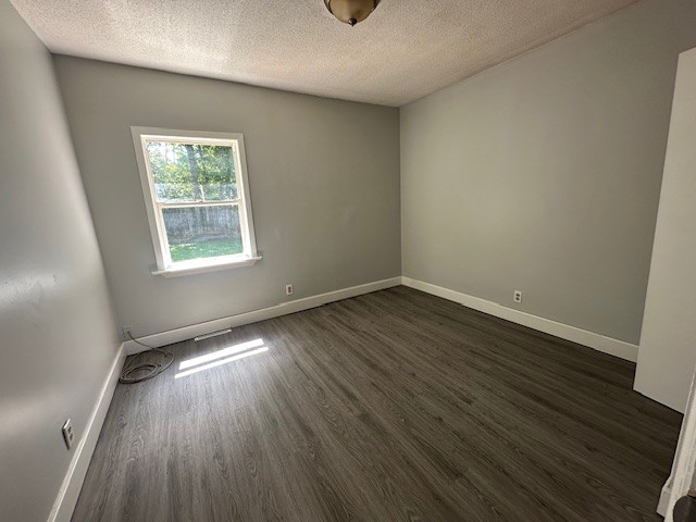 329 Mississaga St W