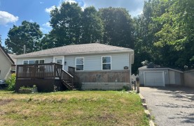 329 Mississaga St W