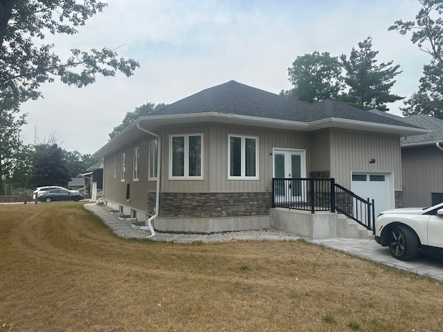 184 Cundles Rd W