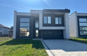 3706 Quayside Dr