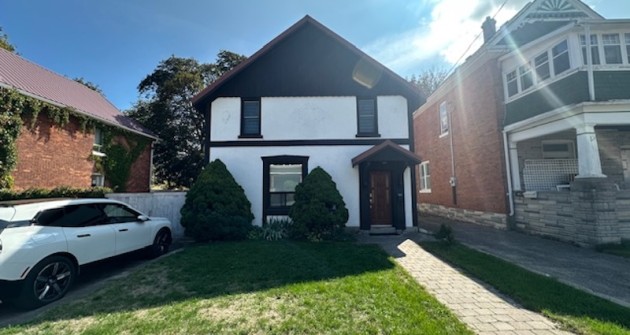 39 Brock St