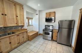 15 Frances, Main Floor
