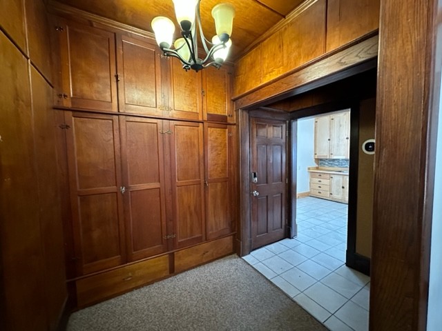 15 Frances, Main Floor