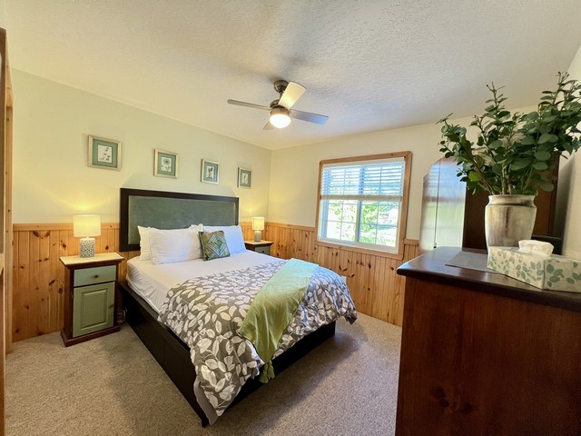 91 Theme Park Dr, Wasaga Beach