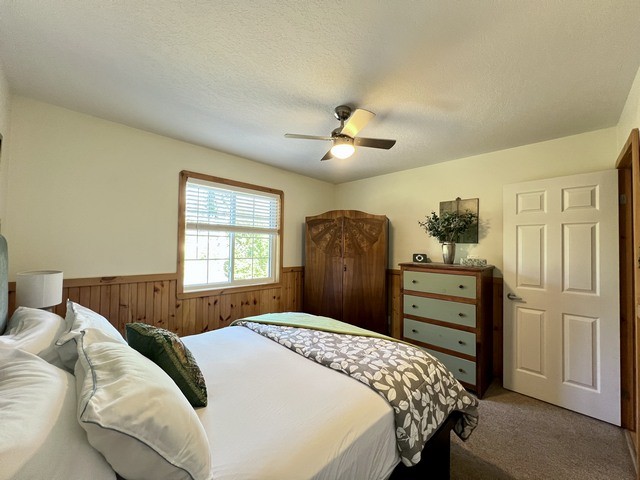 91 Theme Park Dr, Wasaga Beach