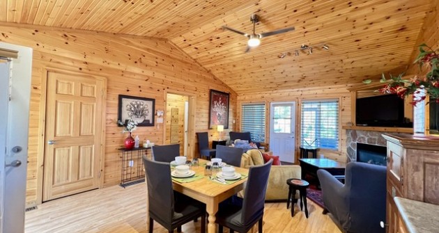 91 Theme Park Dr, Wasaga Beach