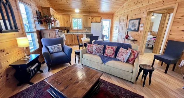 91 Theme Park Dr, Wasaga Beach