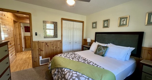 91 Theme Park Dr, Wasaga Beach