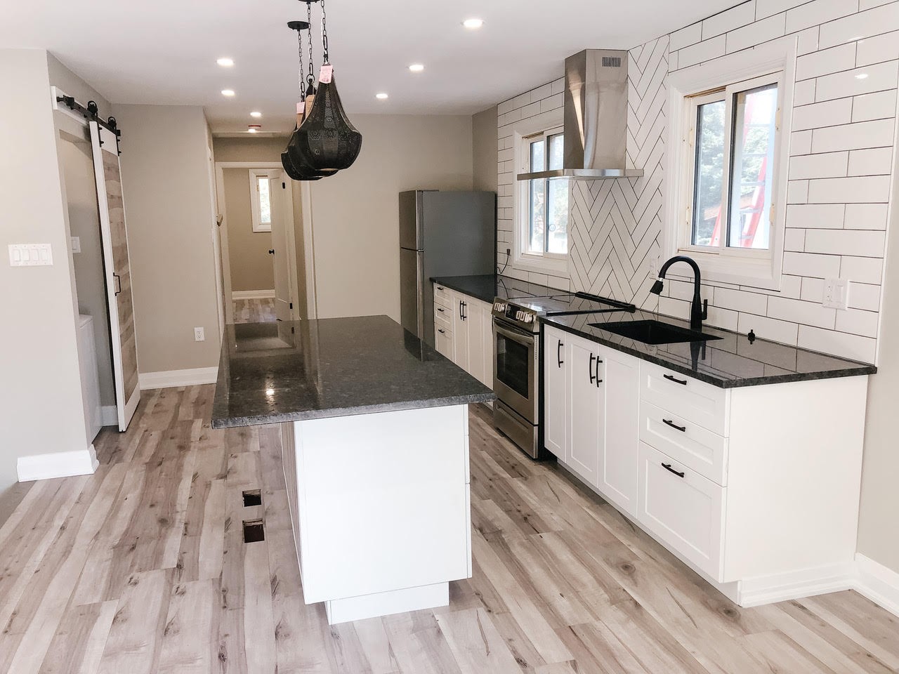 52 Janice, Upper