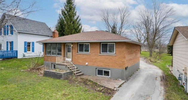 41 Simcoe, Lower