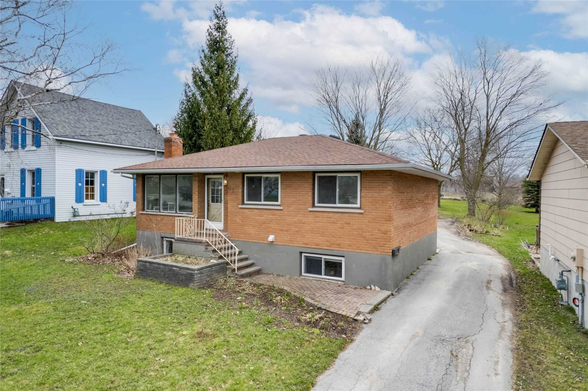 41 Simcoe, Lower