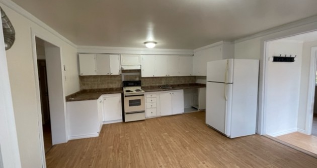 242 Mary St