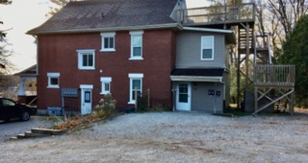 151 Brant St W #2