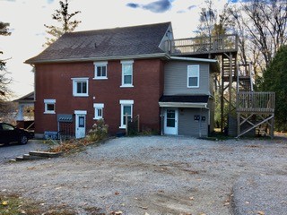 151 Brant St W #2