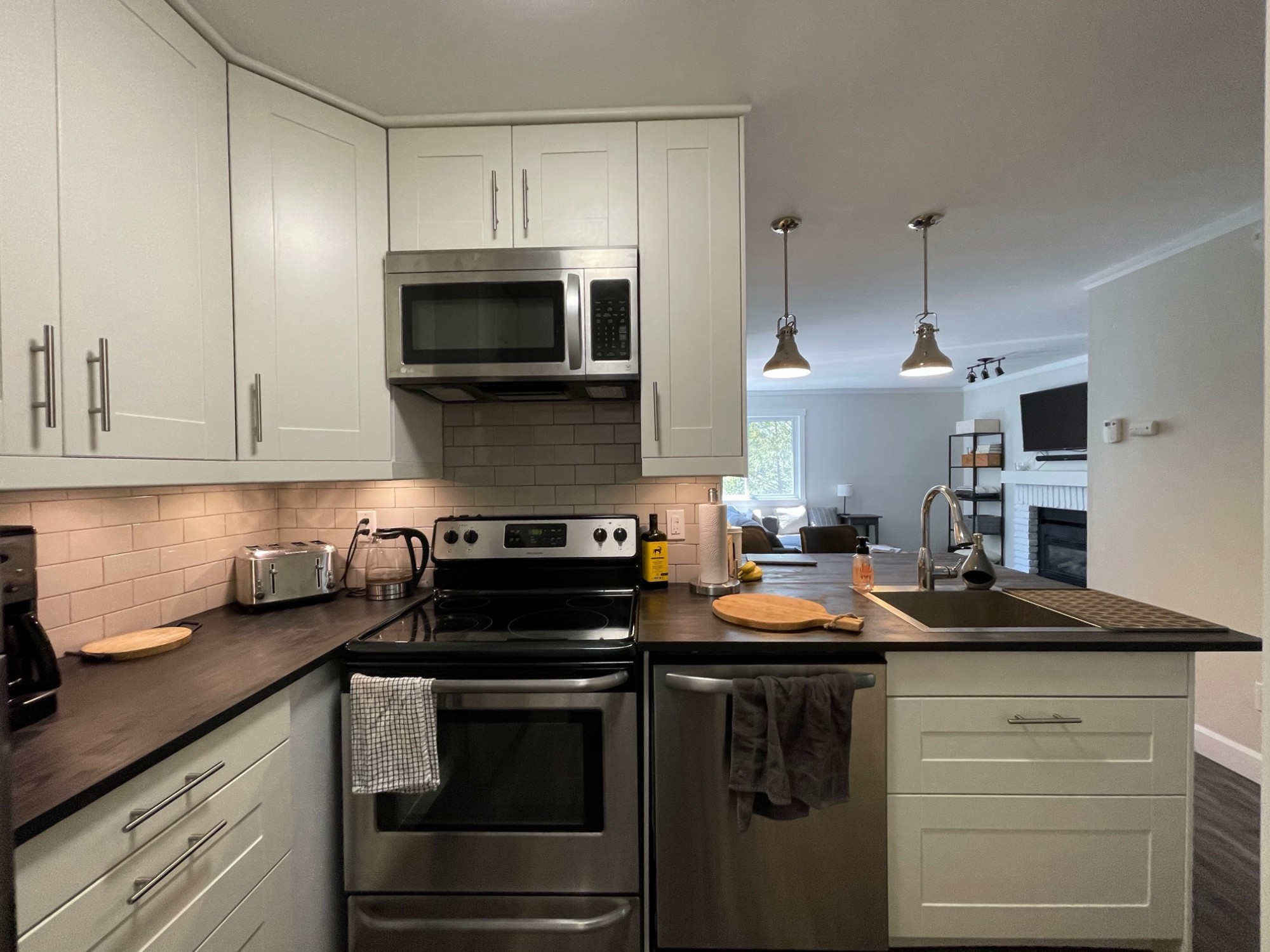 17 Dawson Dr, #33