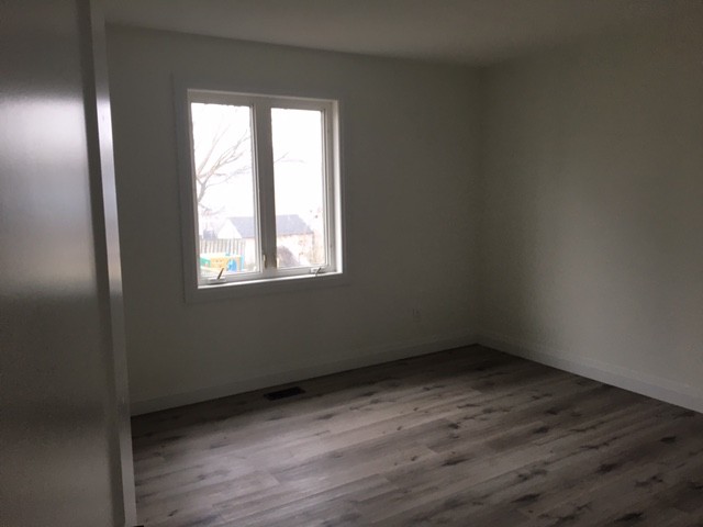 295 James St Upper