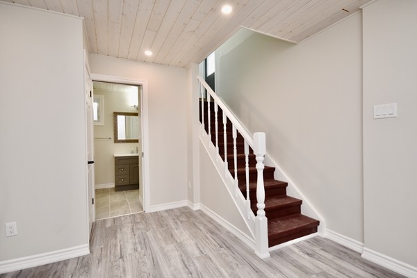 246 Mississauga St W